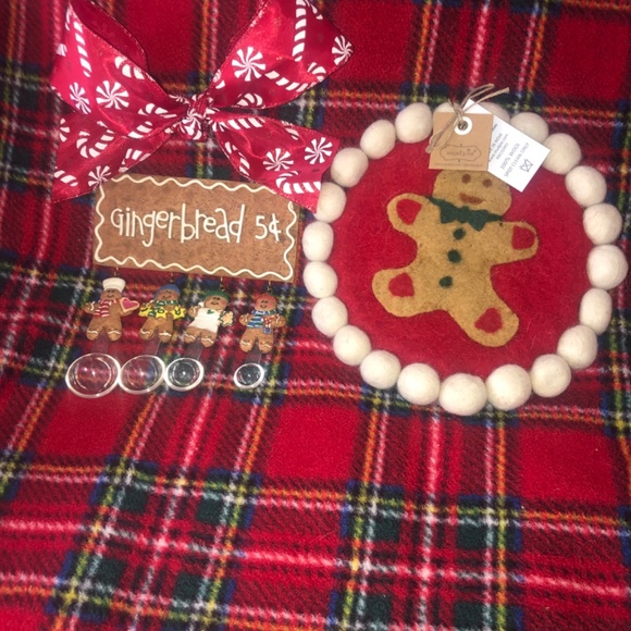 Holiday SALE 2 piece set gingerbread measuring spoons & Mud Pie fabric trivet - Picture 5 of 5